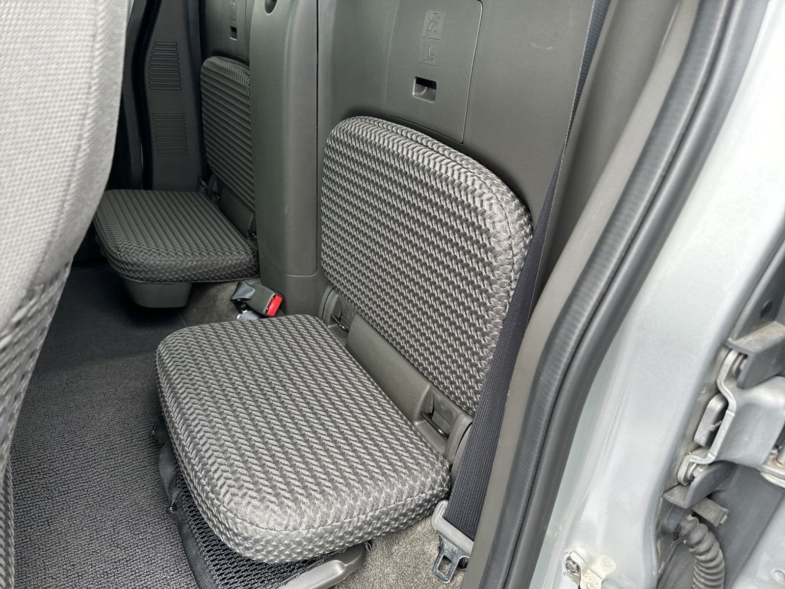 2017 Nissan FRONTIER Base
